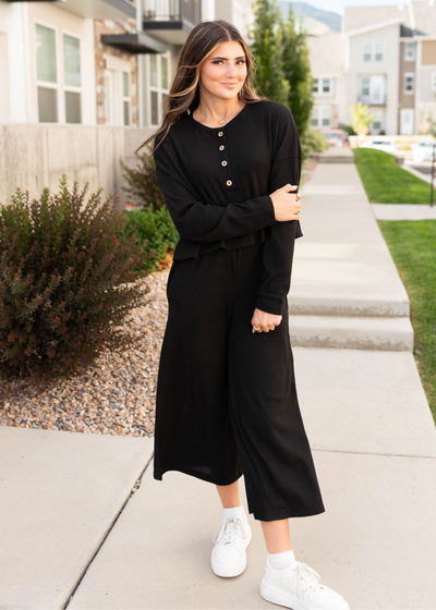 Finding Your Teacher Style: How to Dress for Success and Confidence in the Classroom