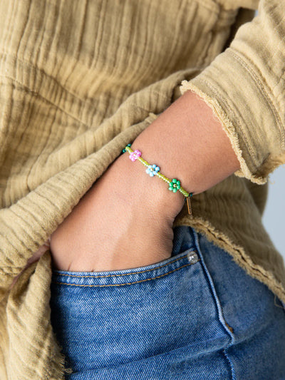 Daisy Green Bracelet
