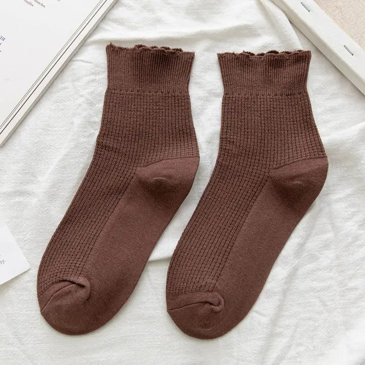Samara Coffee Ruffle Socks