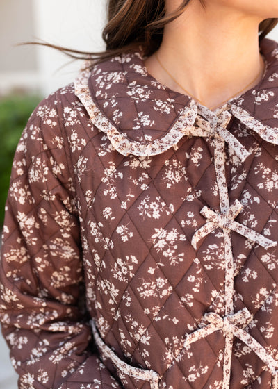 Quilted brown floral jacet with peterpan collar with a ruffle
