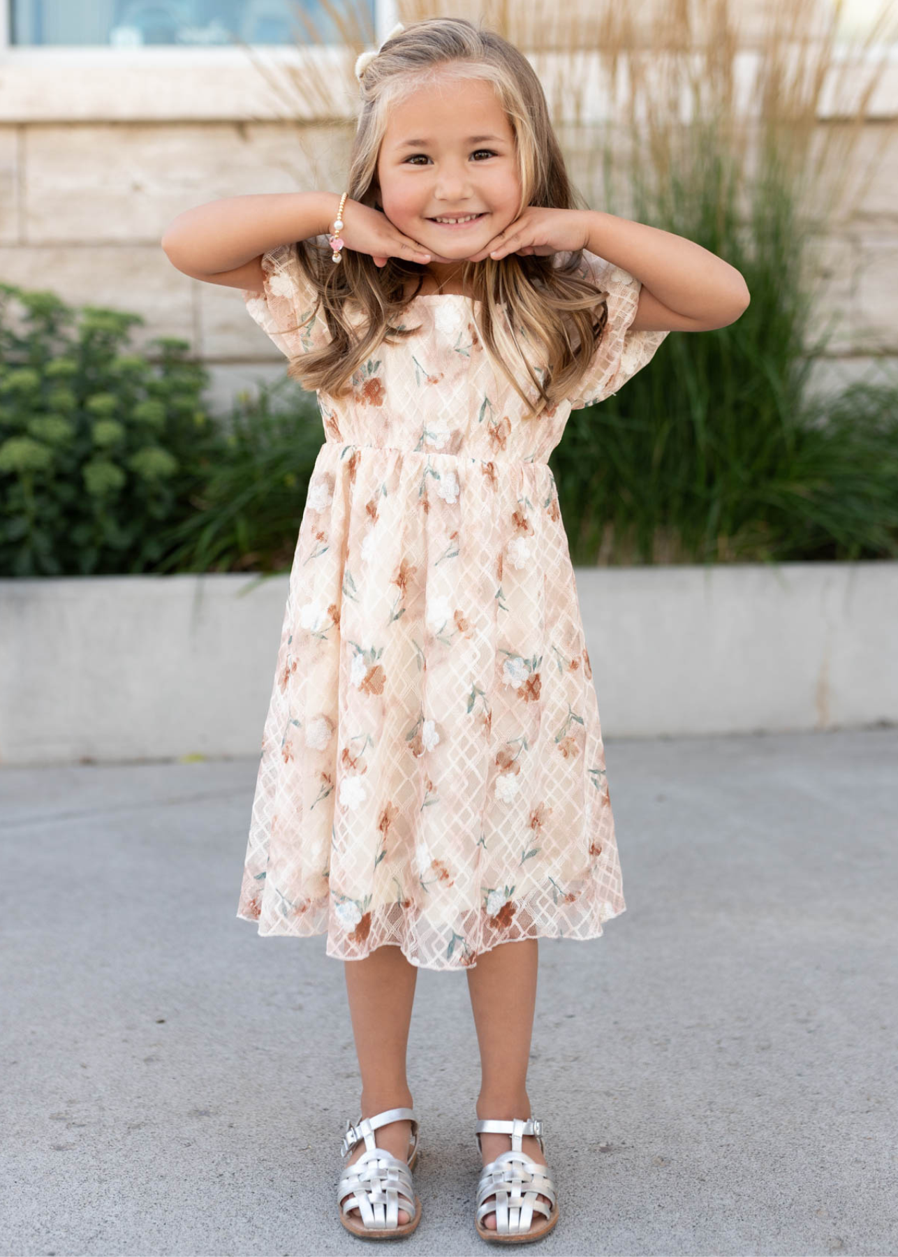 Ivory floral lace little girls dress with short sleeves