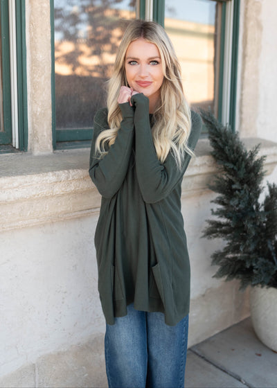 Long sleeve dark green pocket sweater