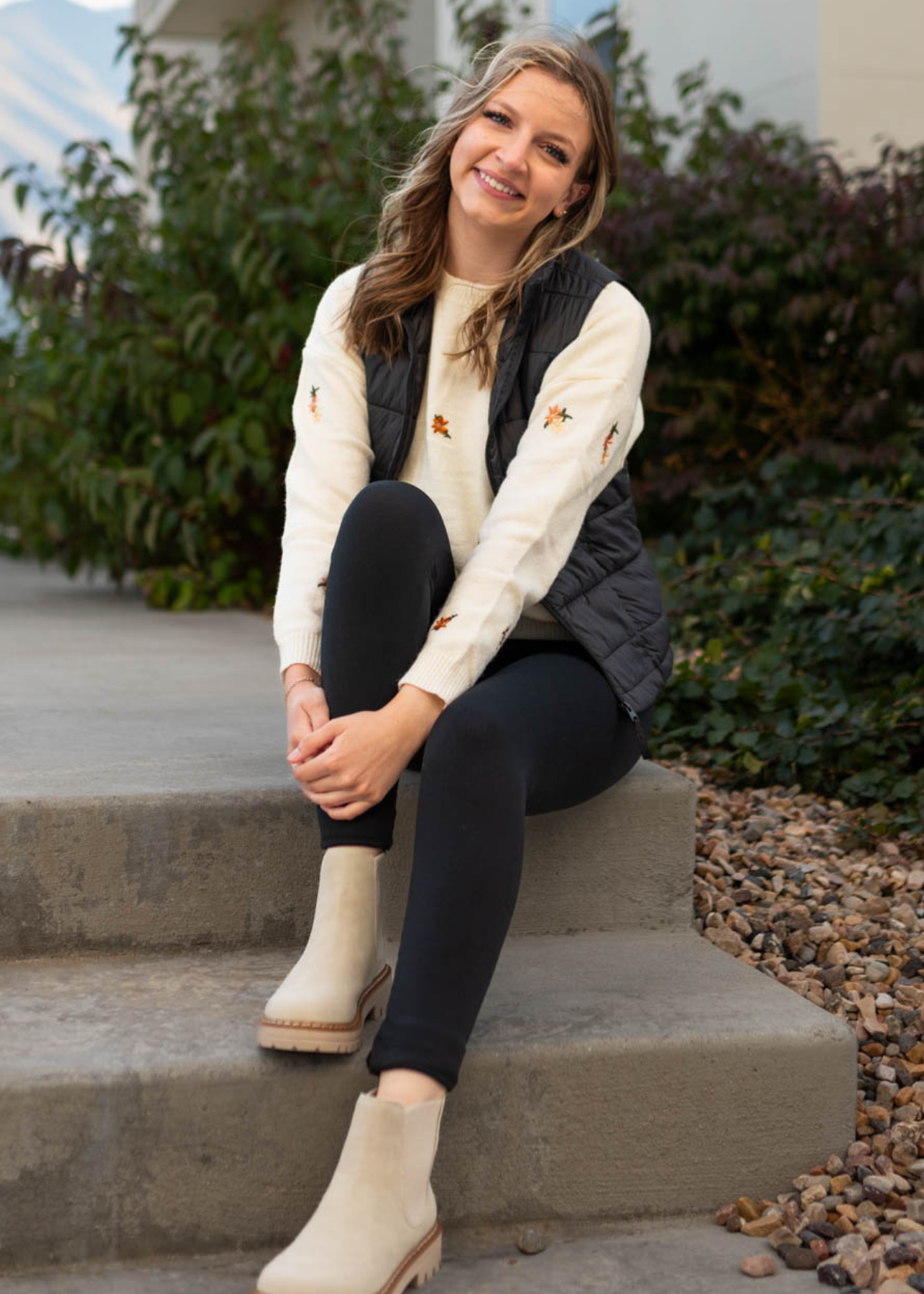 Black puff vest