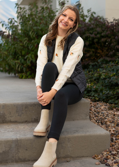 Black puff vest