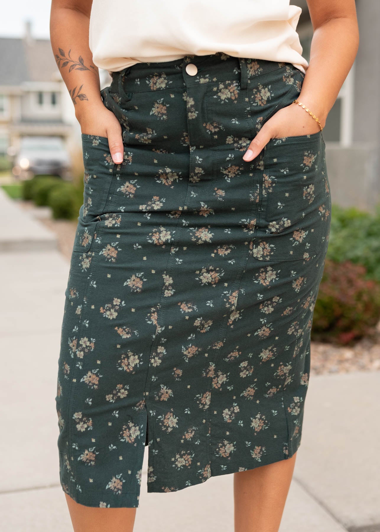 Modest zip up green floral pencil skirt with pockets