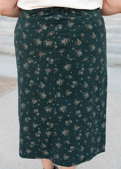Back view of the plus size green floral pencil skirt