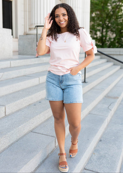 PInk bow top with short sleeves