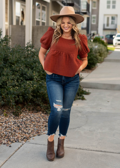 Short sleeve auburn tiered shirt
