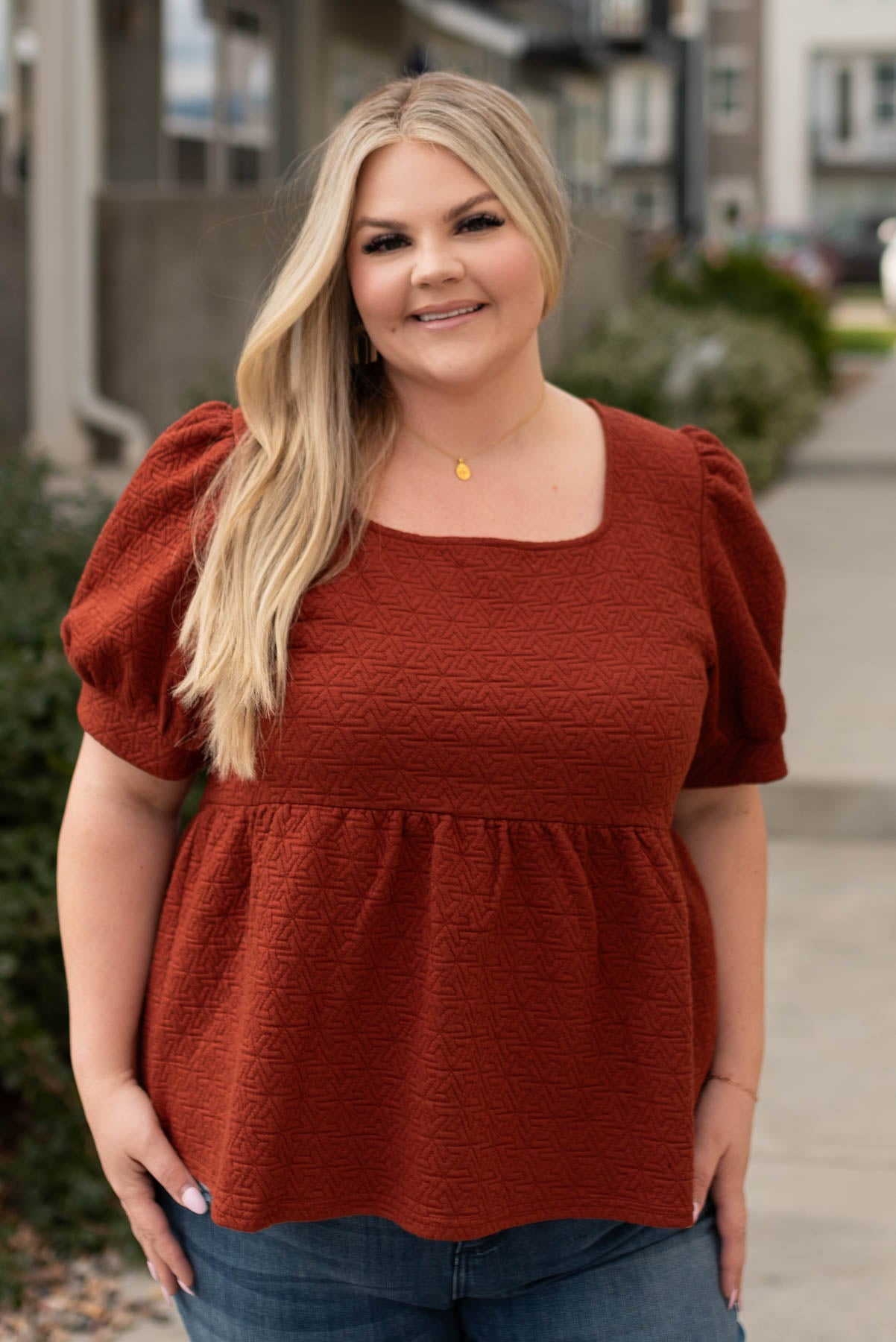 Short sleeve auburn tiered shirt