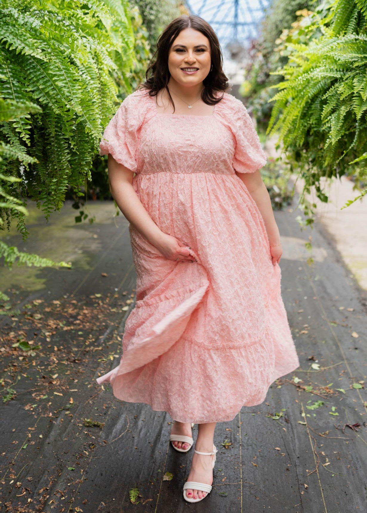 Plus size pink floral textured dress with short sleeves