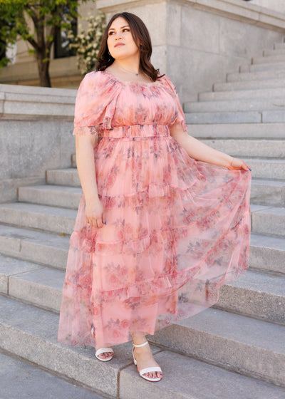 Plus size pink floral dress with short sleeves and floral mesh fabric