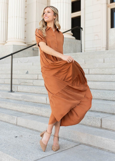 Short sleeve chestnut tiered dress with button up bodice