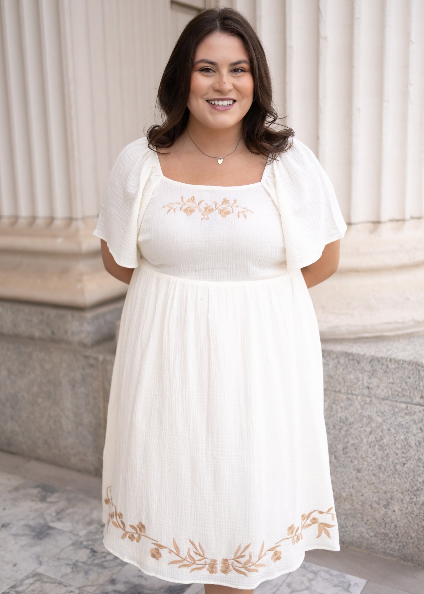 Short sleeve plus size ivory embroidered dress with short sleeves