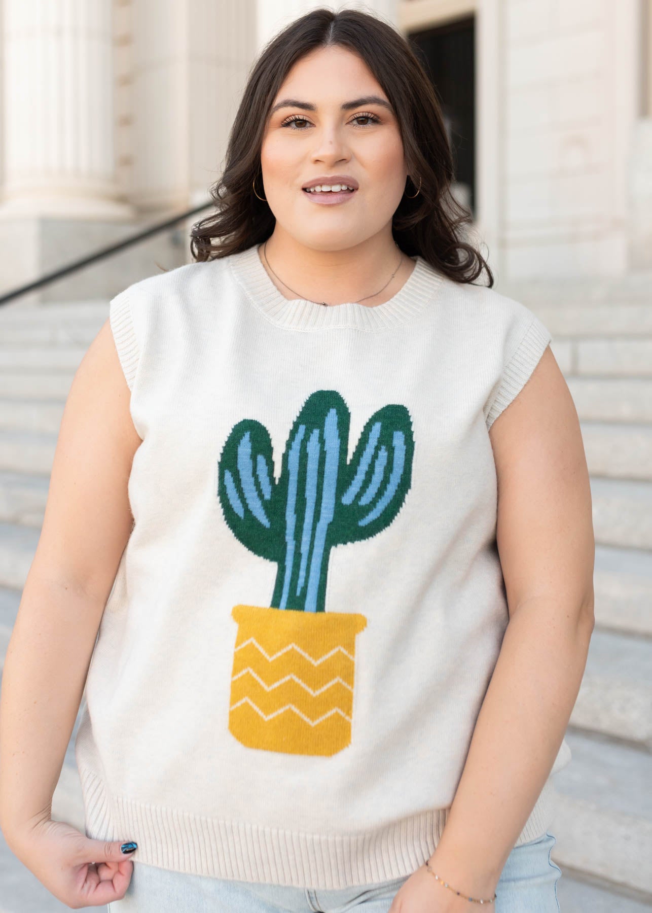 Sleeveless sand cactus sweater vest in plus size