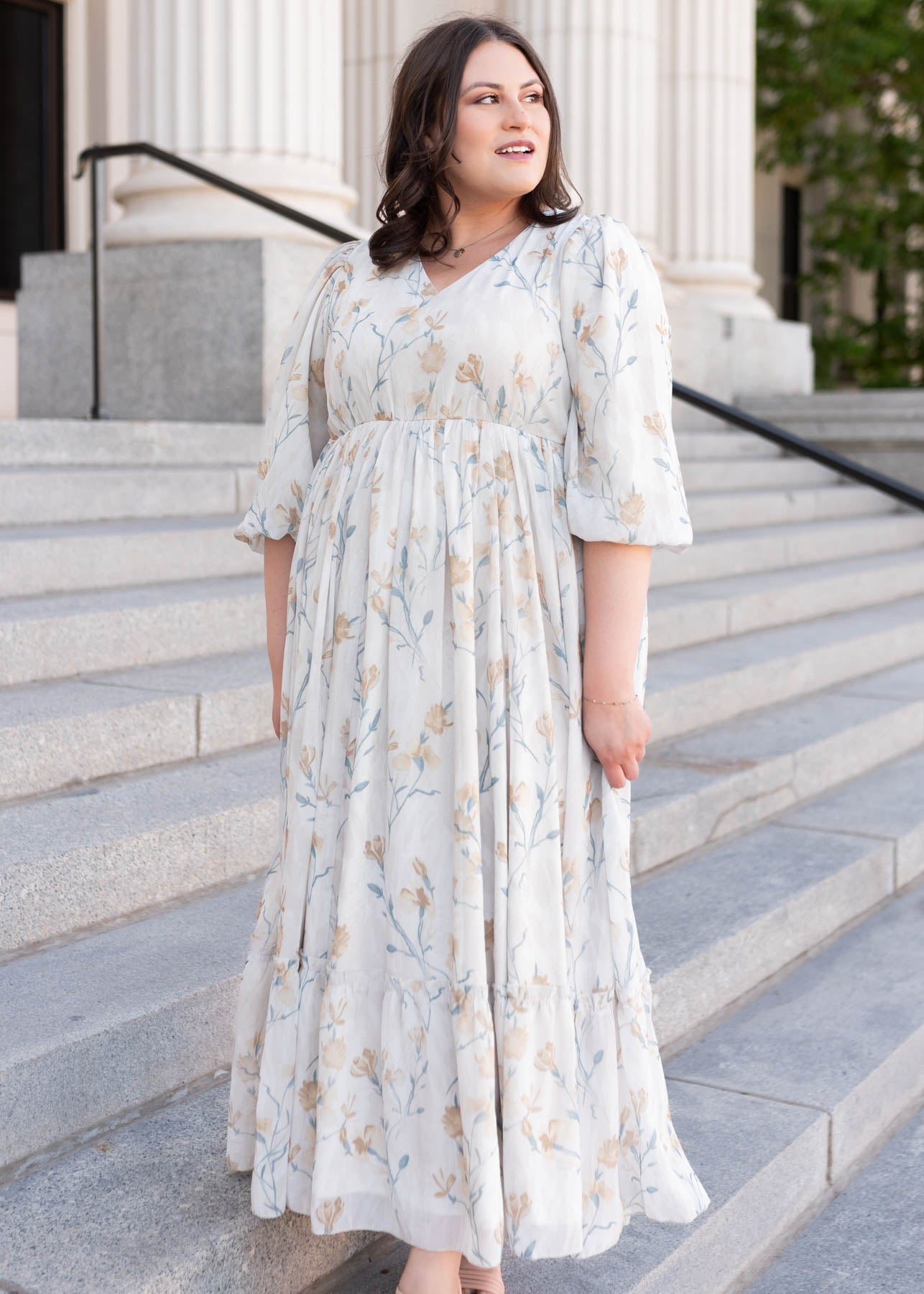 High waist on the plus size cream flower dress