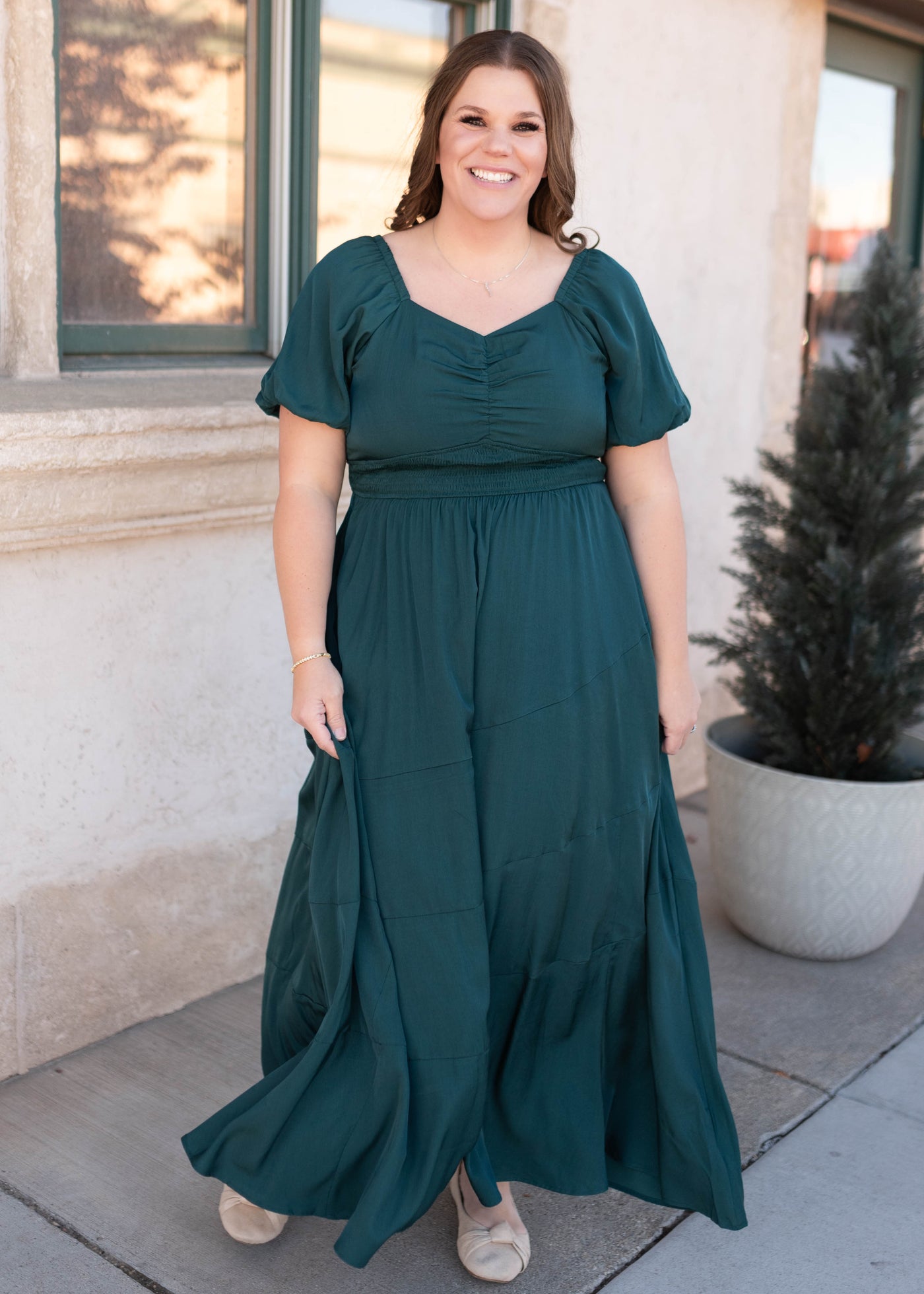 Short sleeve green smocked dress with sweatherat dress in plus size