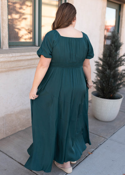 Back view of the plus size green smocke dress 