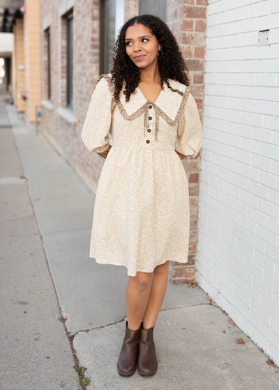 Modest taupe floral dress with short sleeves