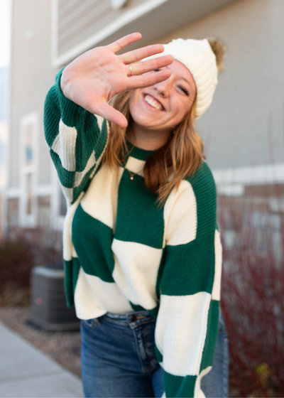 Long sleeve hunter green sweater