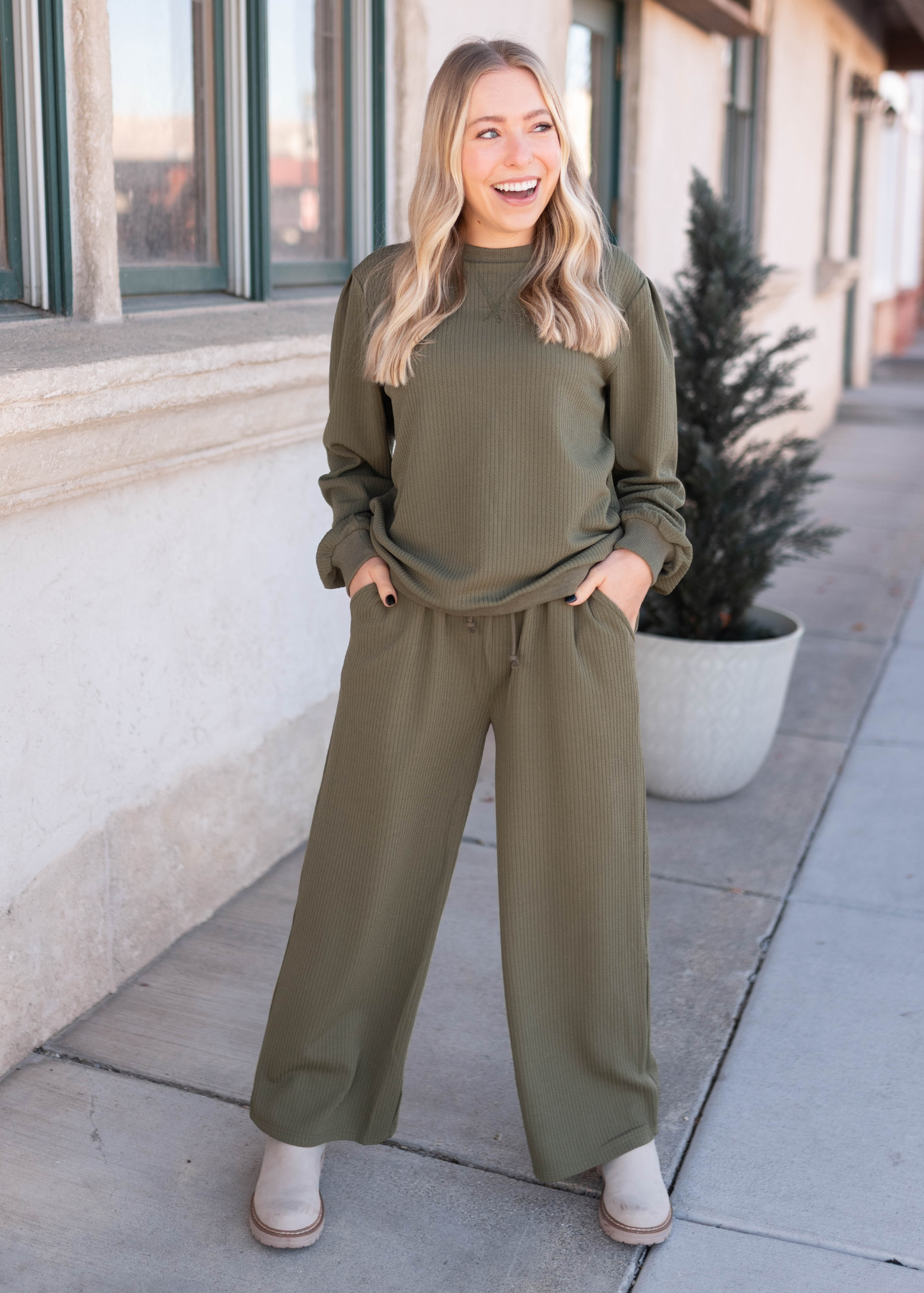 Olive textured pullover with long puff sleeves