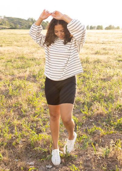 Long sleeve heather gray top