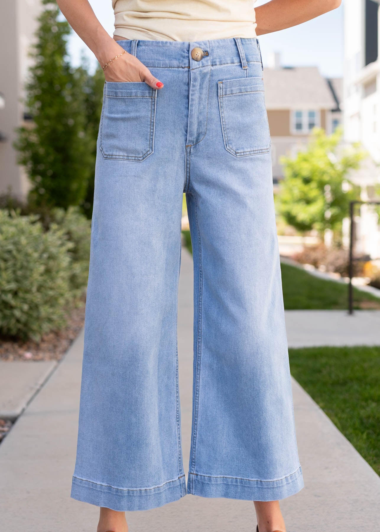 Wide leg crop denim pants