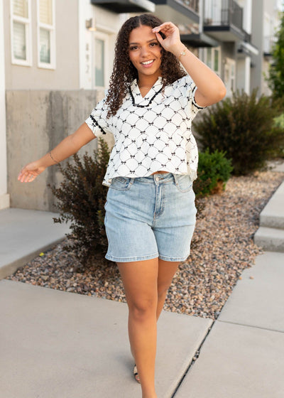 Short sleeve black ribbon top