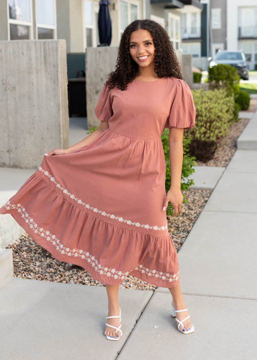 Short sleeve dark rose embroidered dress