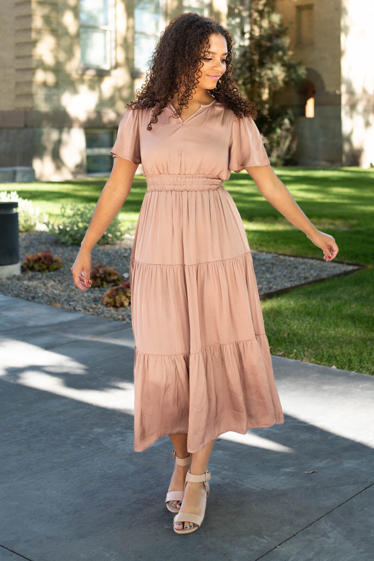 Coffee dress with elastic waist