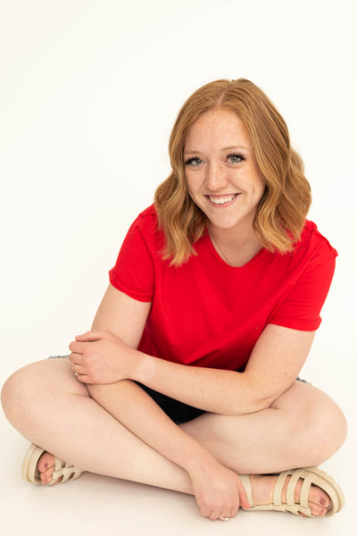 Red short sleeve tee