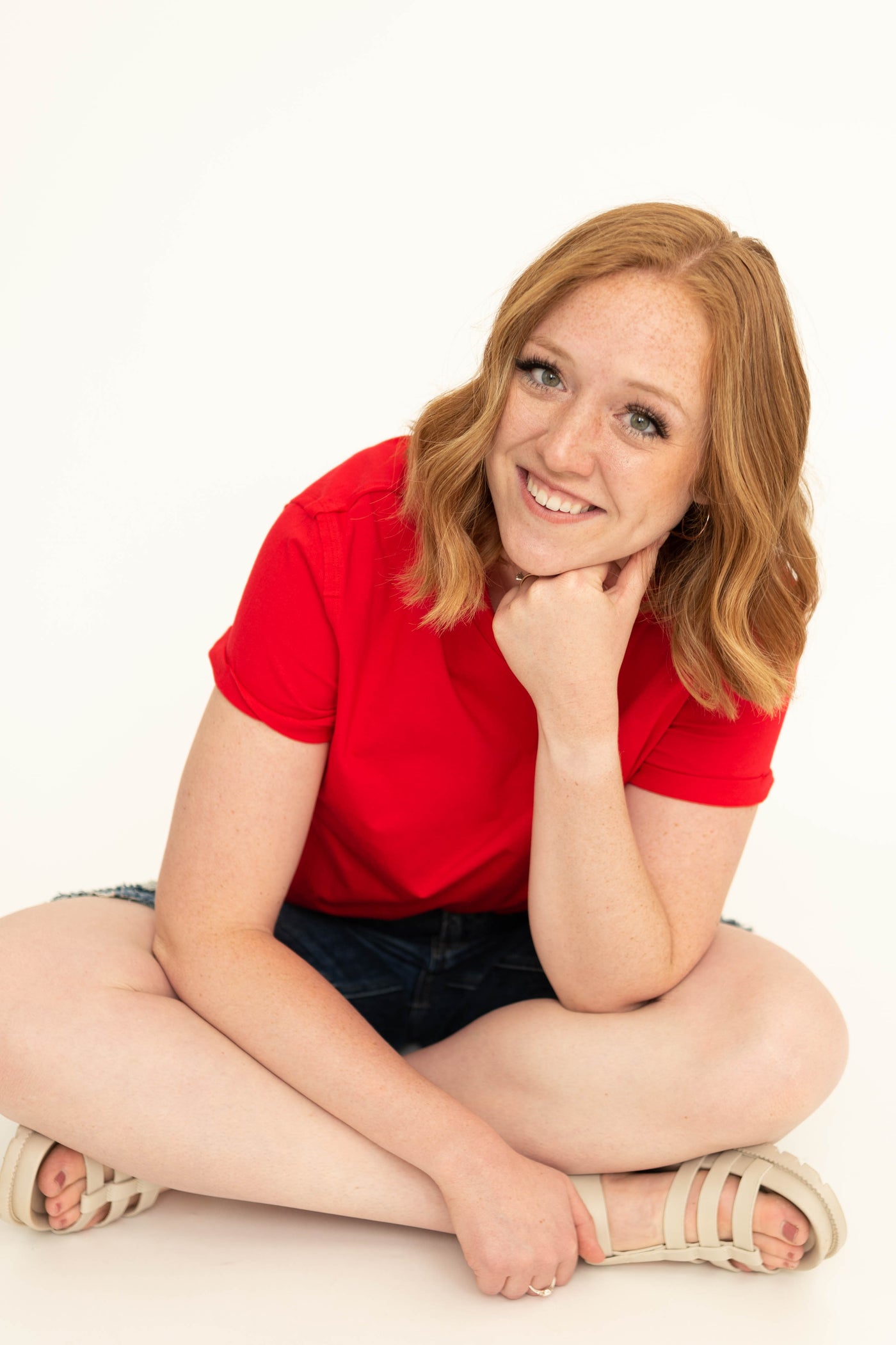 Red short sleeve t-shirt