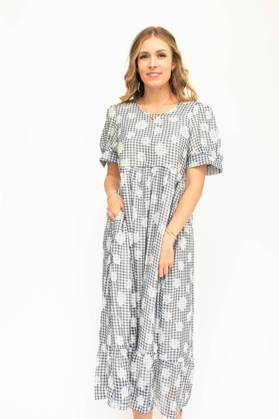 Short sleeve navy dress with white flowers