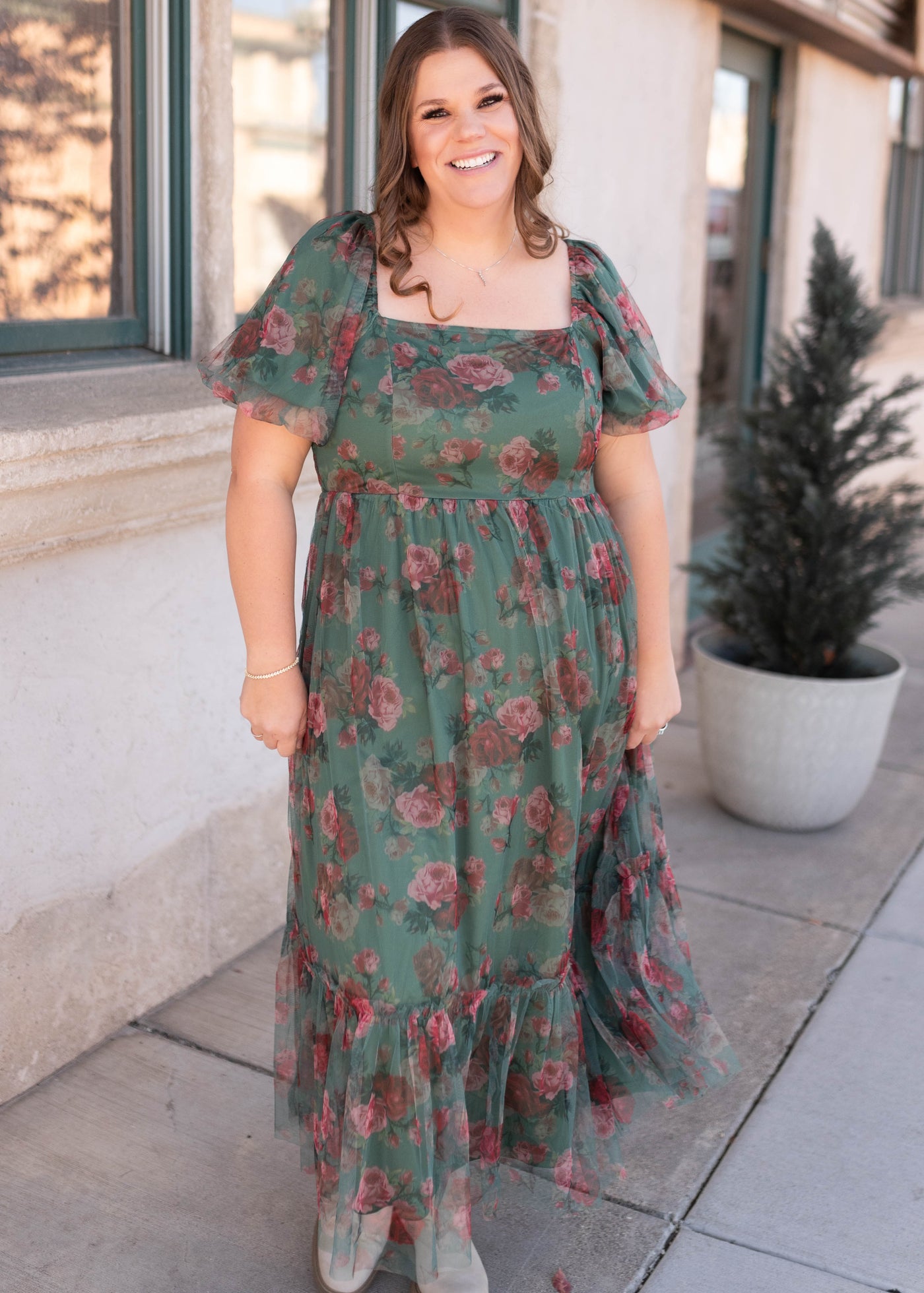 Short sleeve plus size green tulle dress