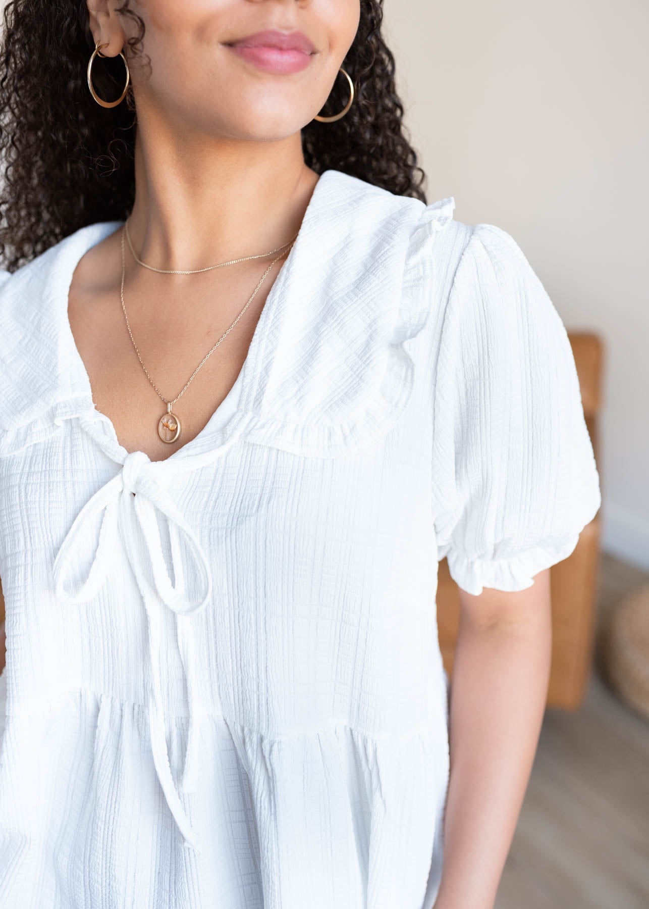 White collar top