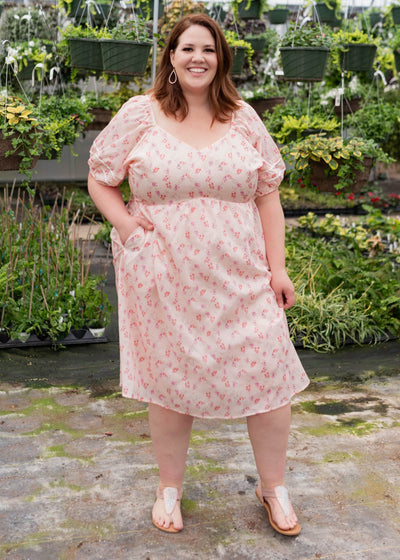 Blush floral dress with pockets