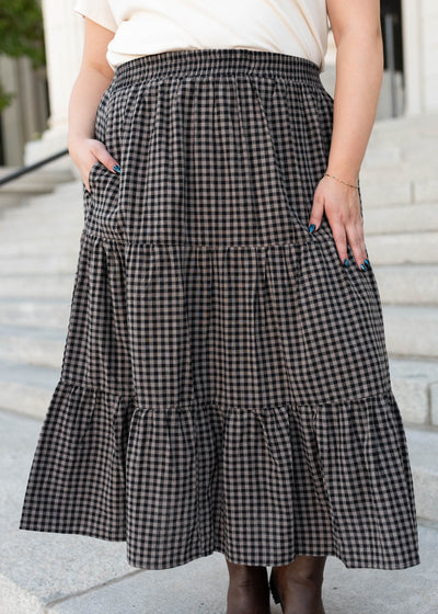 Modest black gingham skirt with pockets in plus size