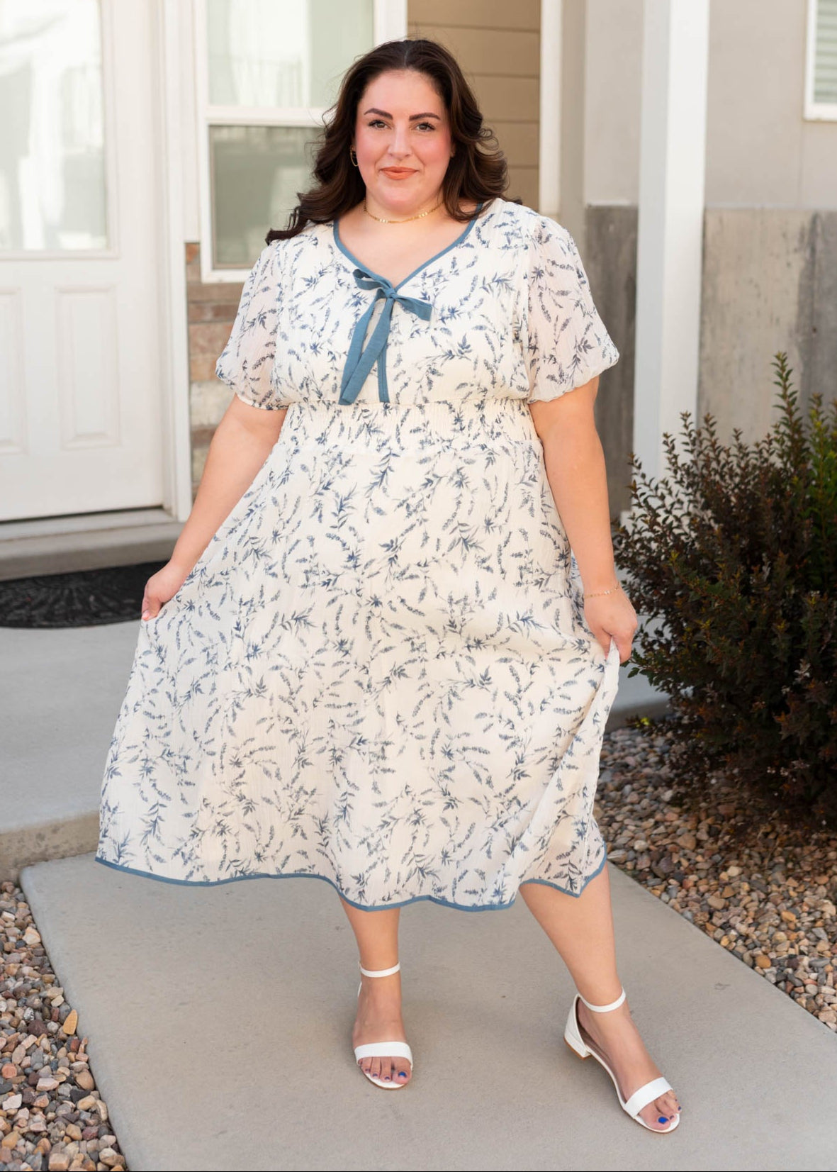Short sleeve modest cream floral dress in plus size