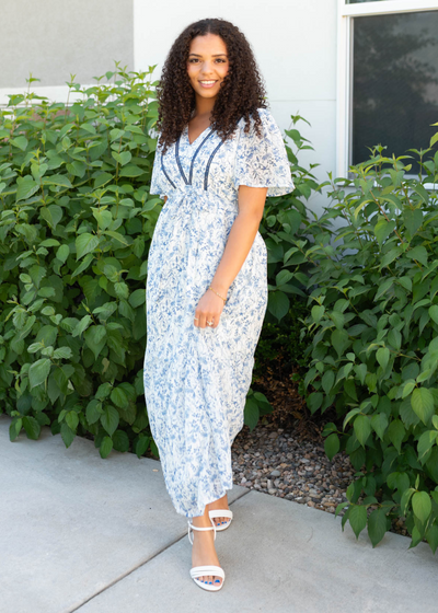 Blue floral dress with short sleeves