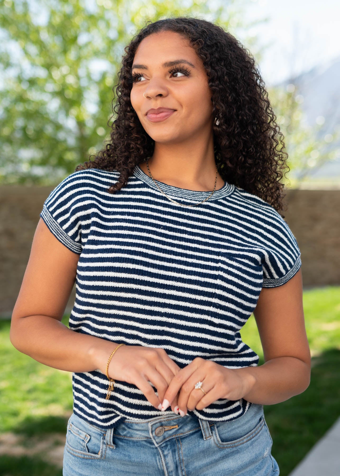 Short sleeve navy striped knitted top