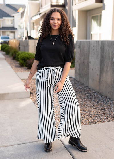 Modest whtie and black stripe pants with elastic and tie waist