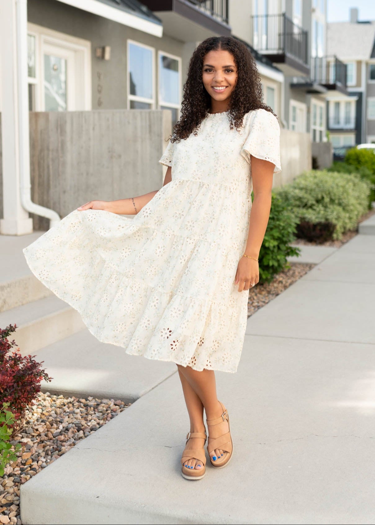 Cream floral dress with short sleeves