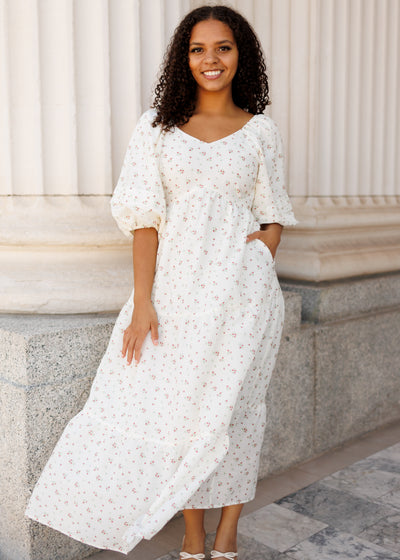 Short sleeve ivory floral dress with pockets