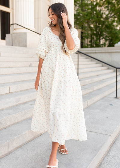 Ivory floral dress with short sleeves