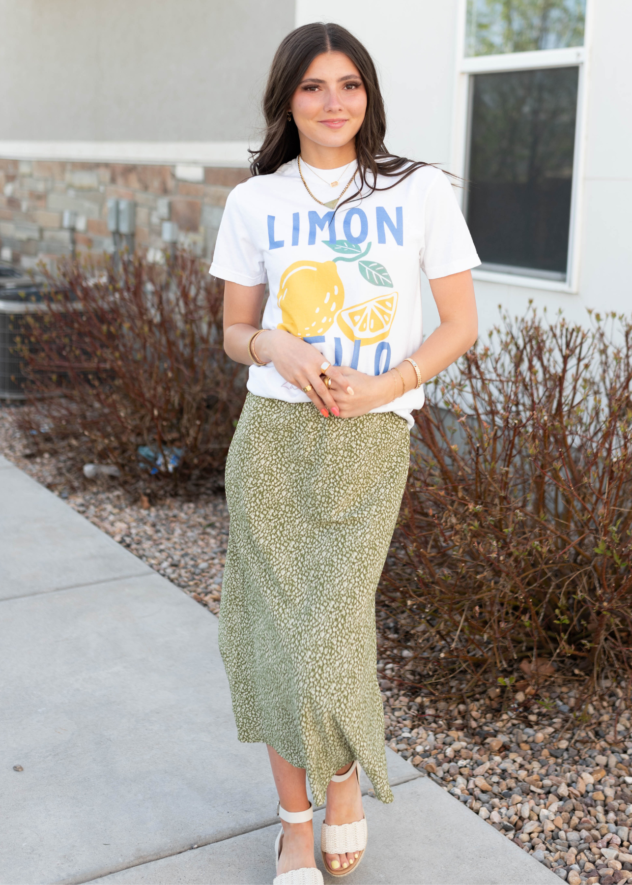 Front view of the limon cello graphic tee
