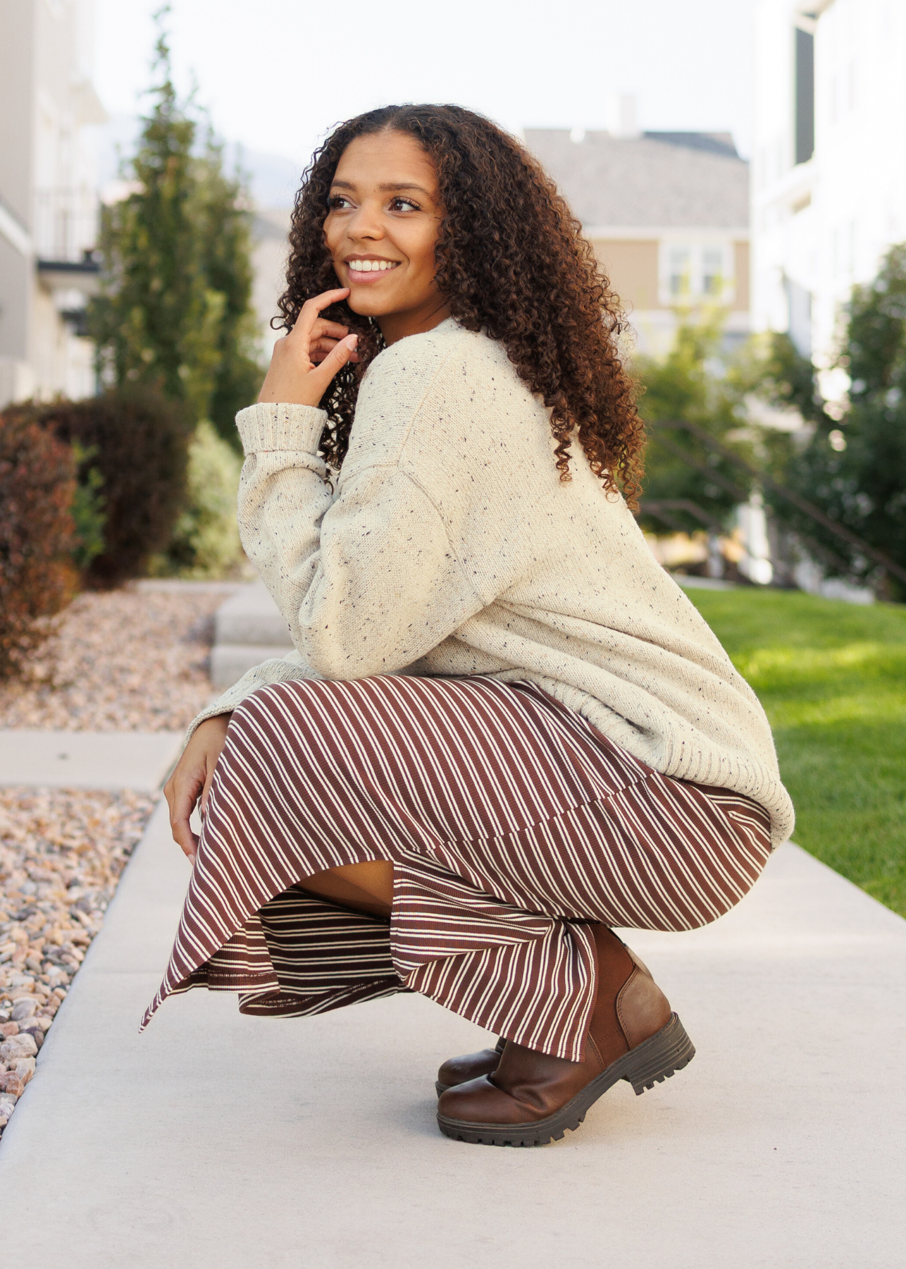 Chestnut stripe dress with short sleeves