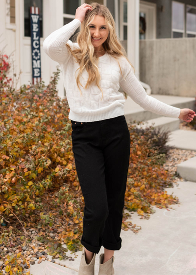 White check knit pullover