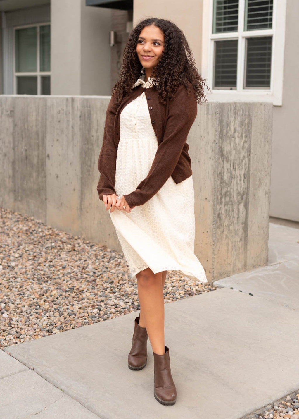 Short sleeve cream pattern dress
