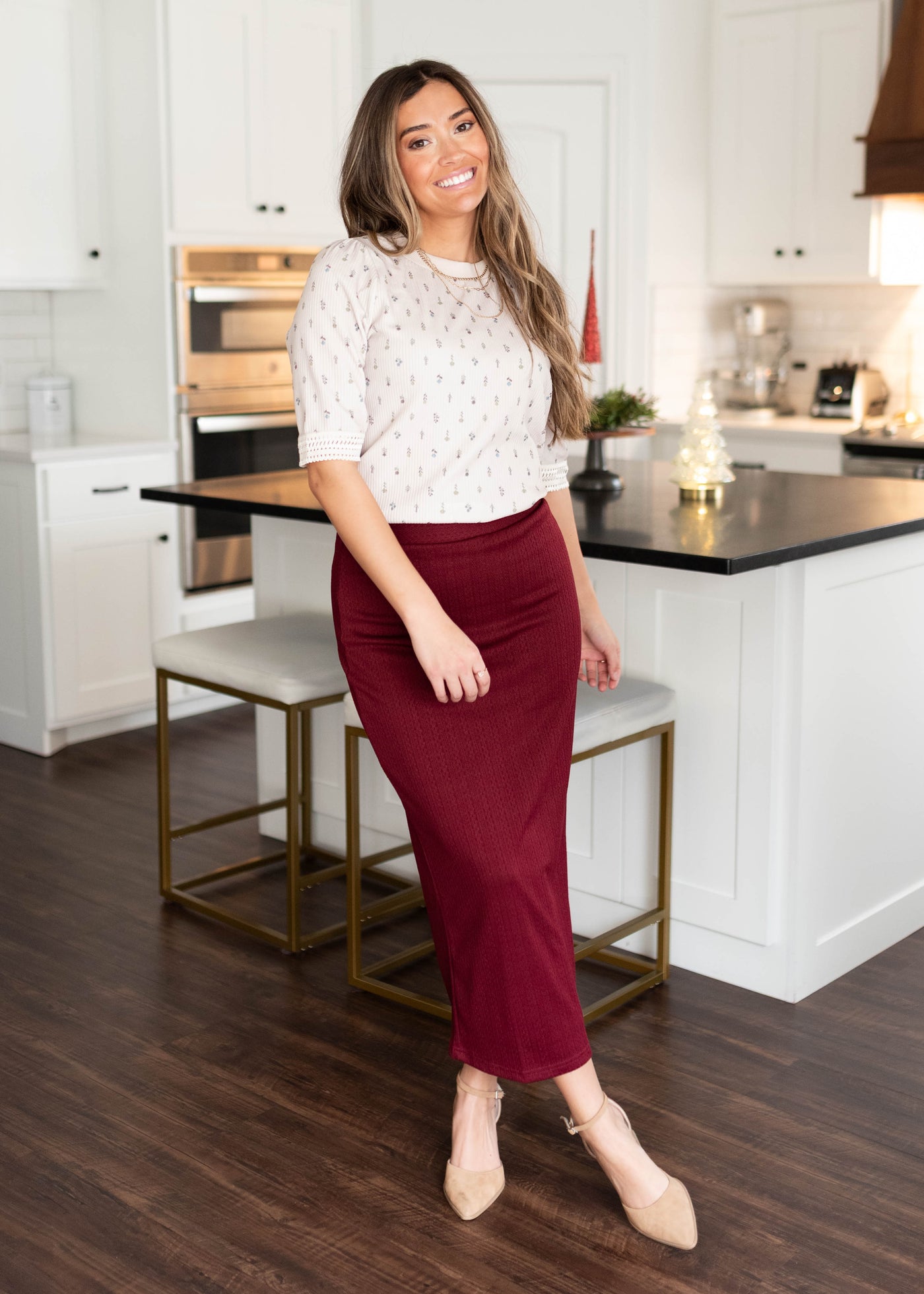 Skinny burgundy midi skirt