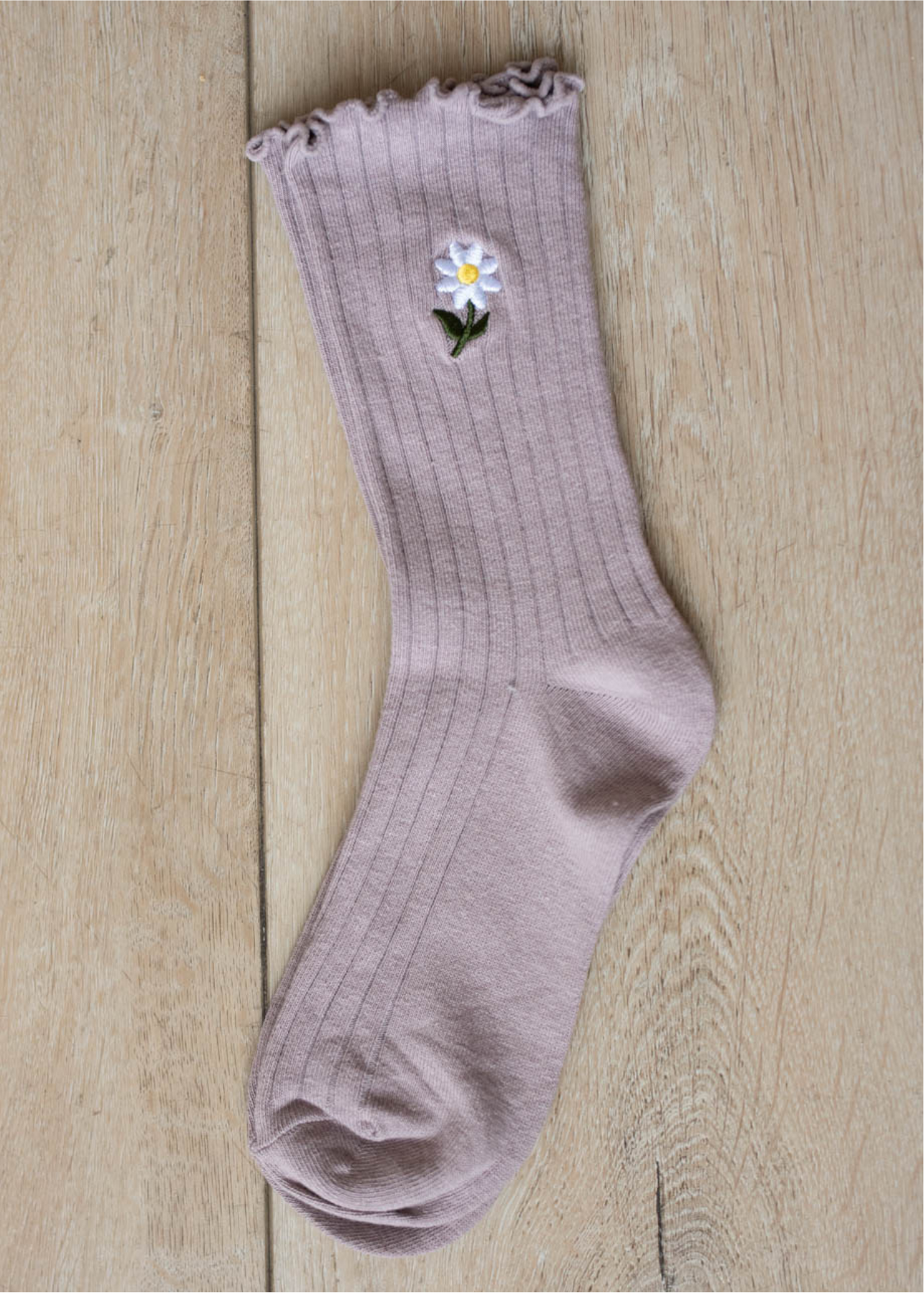 Dusty purple daisy socks