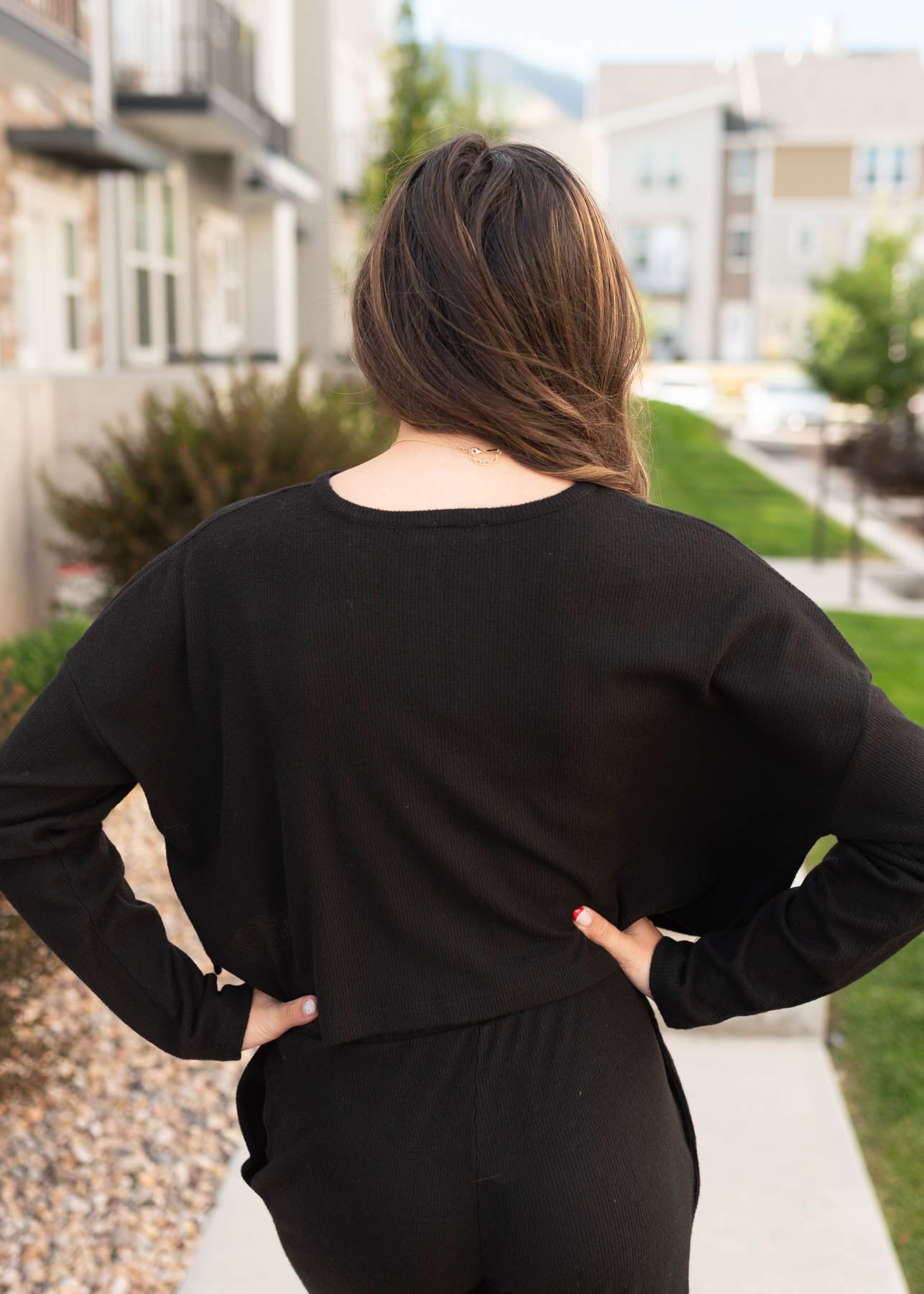 Back view of the blac textured top